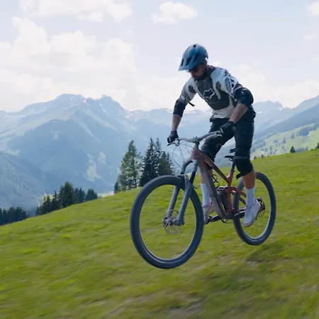 Gluecksschmiede - Hinterglemm 4*