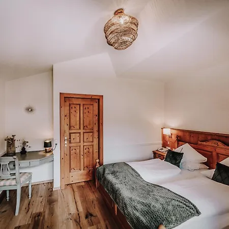 Gluecksschmiede Otel 4*