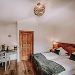 Gluecksschmiede Hotel 4*
