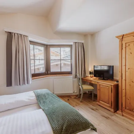Dorfhotel Glücksschmiede 4*