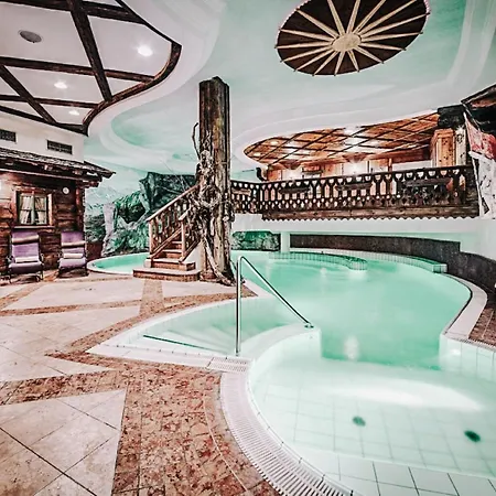 Dorfhotel Glücksschmiede 4*