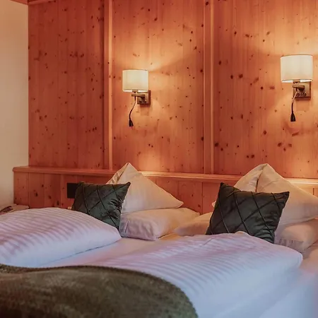 Hotel Gluecksschmiede - Hinterglemm