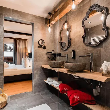 Dorfhotel Glücksschmiede 4*