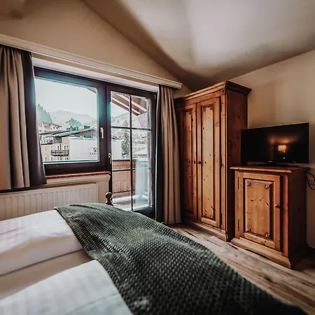 Dorfhotel Glücksschmiede 4*