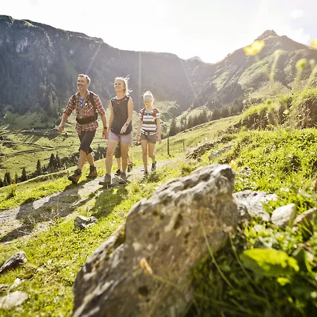 Gluecksschmiede - Hinterglemm ホテル ザールバッハ・ヒンターグレム